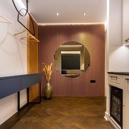One Luxury Suites Belgrado Exterior foto