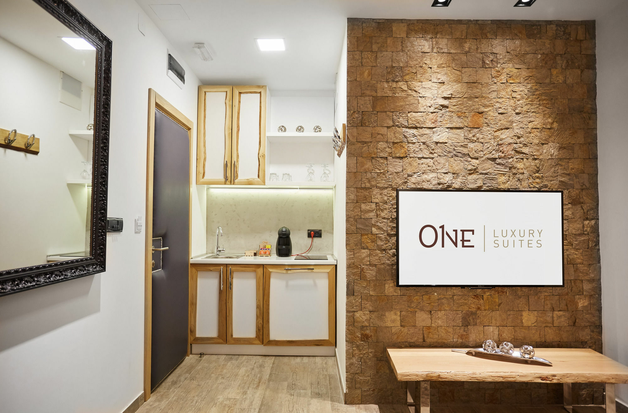 One Luxury Suites Belgrado Exterior foto